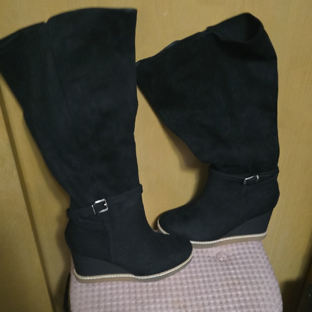 Torrid Black Suede Wedge Boots